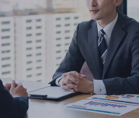 ヒアリングをするスタッフ